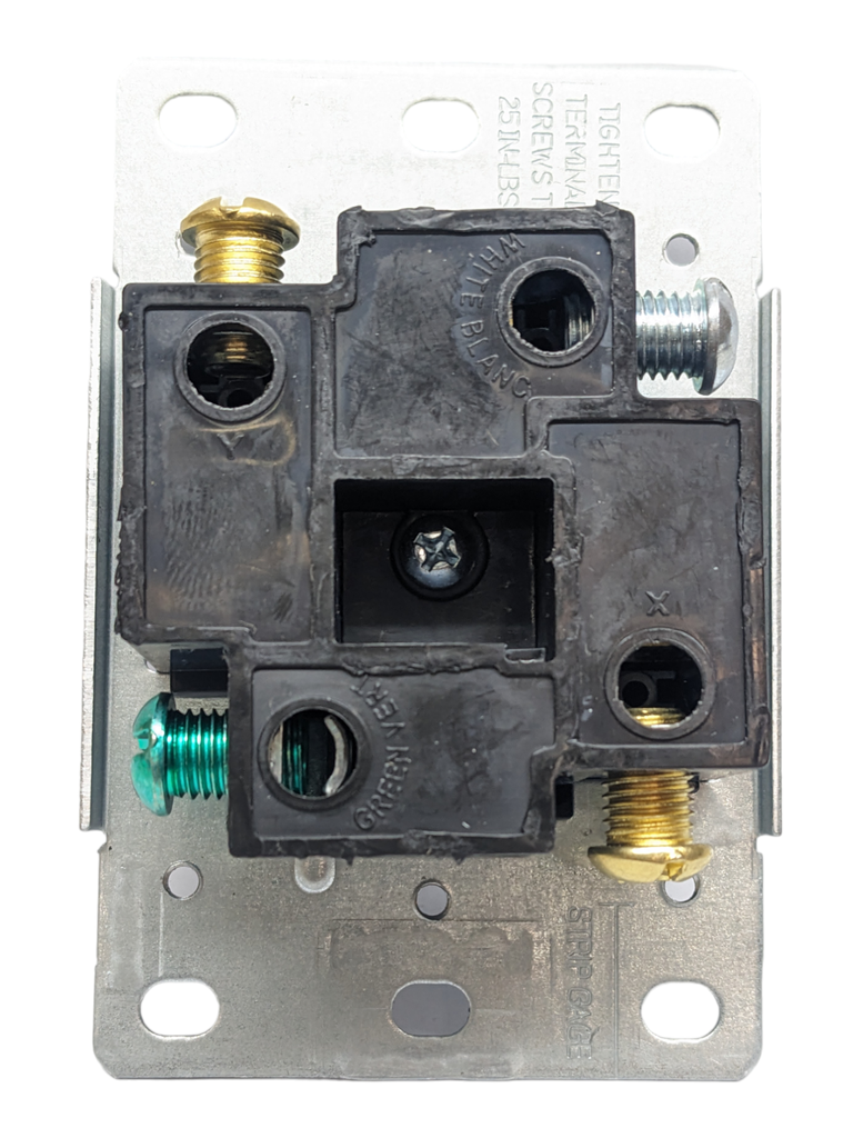 CONTACTO  NEMA 14-30 P/CAJA 30A 125/250V 3P 4H (P/TAPA 2.15") LEVITON